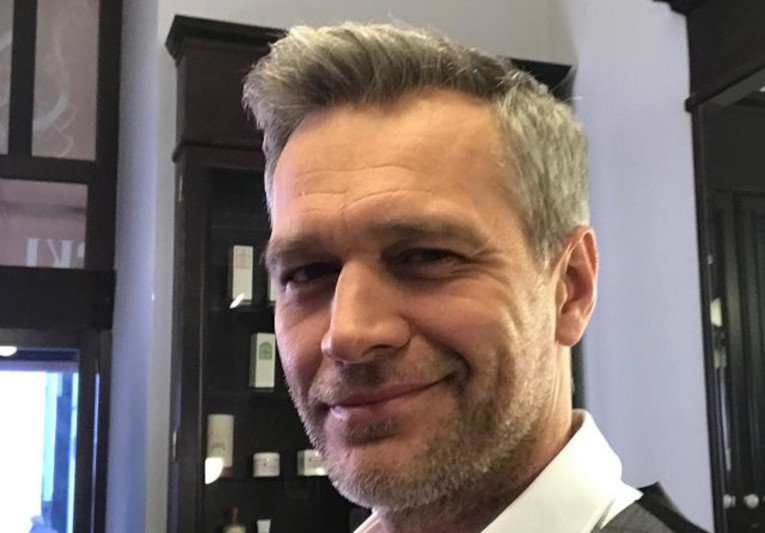 Żebrowski wypowiedział się o tzw. fuksówce. "Czuliśmy do niej wstręt".