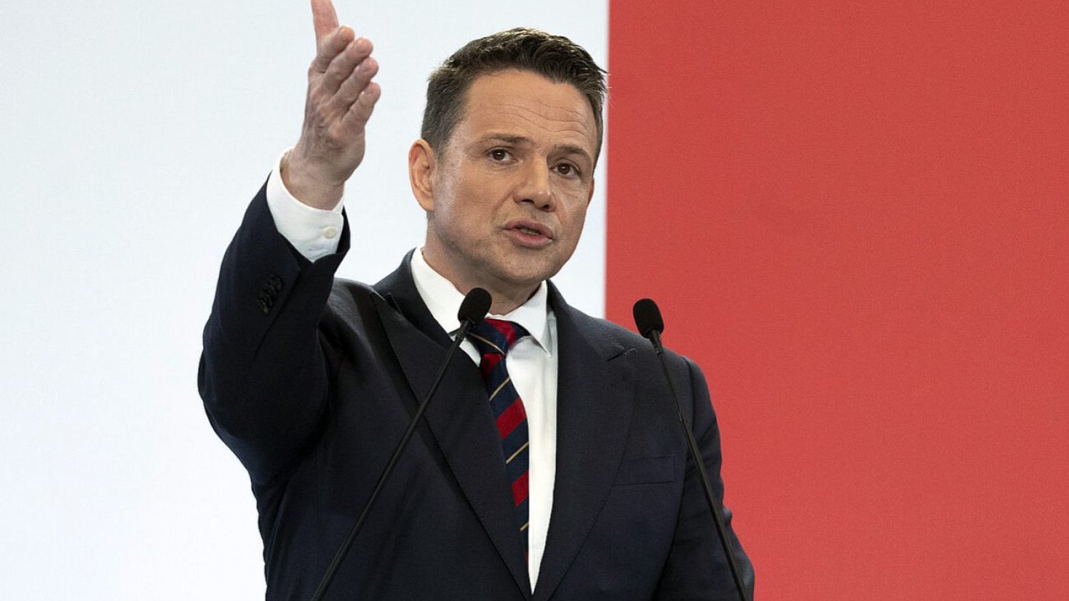 Trzaskowski nie zgadza się z ukutym przez Tuska terminem "demokracji walczącej"
