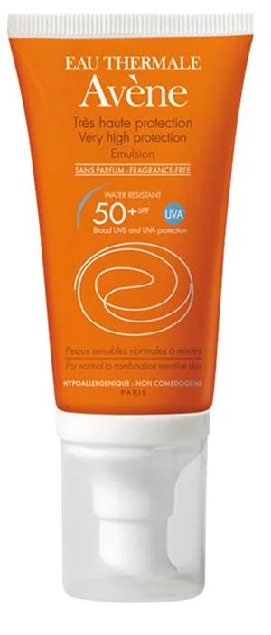 Najlepszą ochroną są filtry z wysoką zawartością SPF. Najlepiej SPF 50. Warto też przeczytać etykietę czy krem zawiera filtry UVA