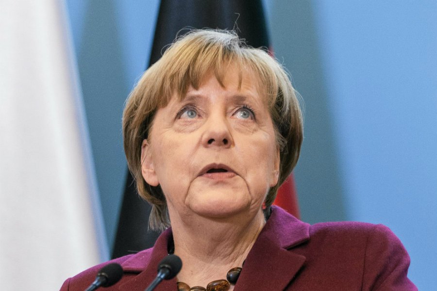 Angela Merkel ma w poniedziałek pojawić się w Warszawie.