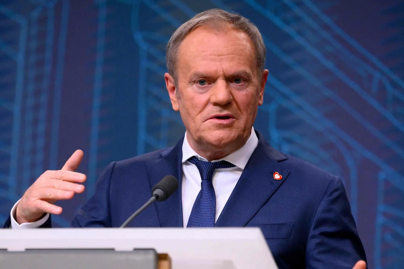 Trump grozi UE cłami. Mocna zapowiedź Tuska w tej sprawie