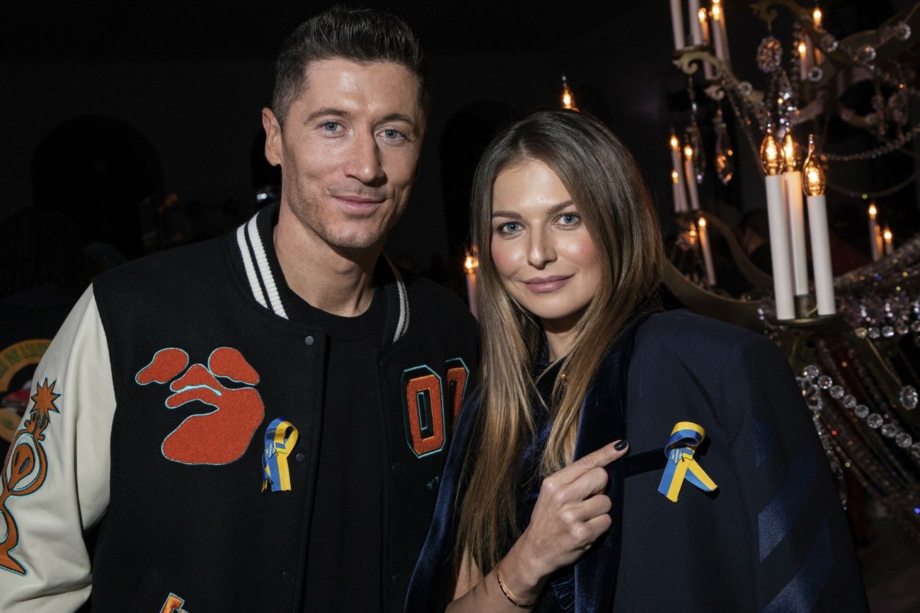 Anna i Robert Lewandowscy opowiedzieli o tym, jak pomagają Ukraińcom. Córka Klara pytała ich o wojnę.