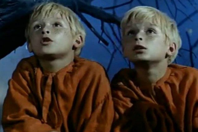 Bracia Kaczyńscy jako aktorzy w filmie "O dwóch takich co ukradli księżyc".