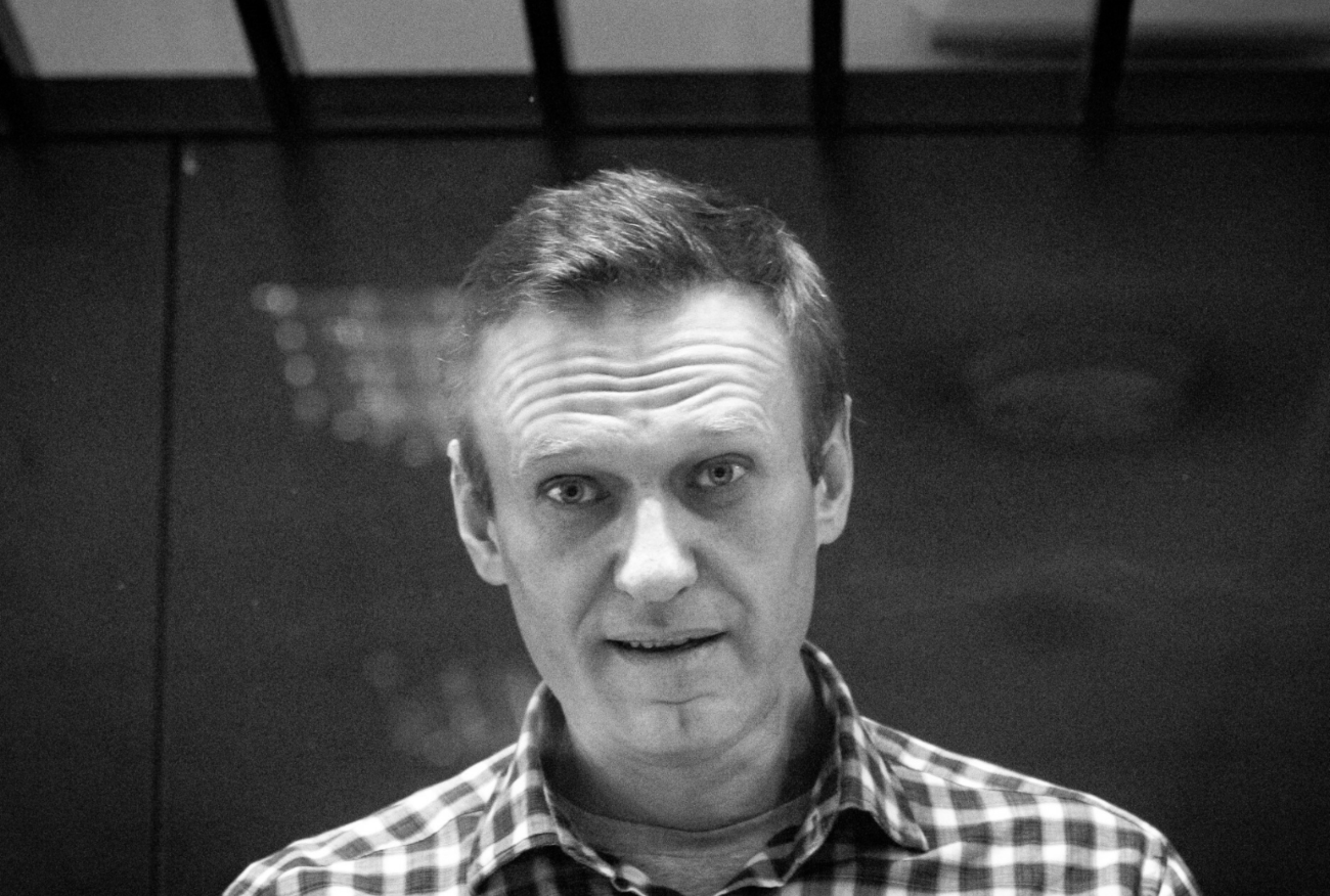 Aleksiej Nawalny nie żyje. Lawina reakcji po śmierci wroga Władimira Putina.