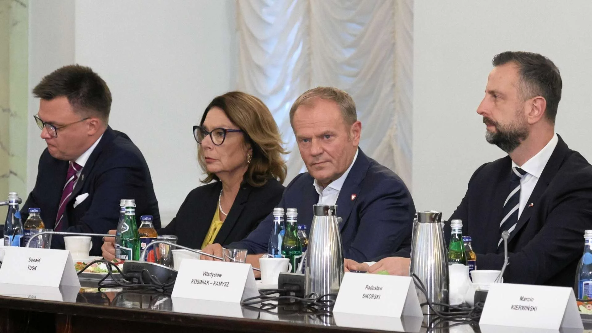 Donald Tusk. Polacy oceniają rząd po dwóch latach od przejęcia władzy.