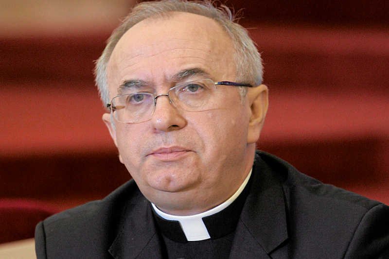 Polski episkopat Kościoła nie zgadza się, by apostazja była odnotowana w księgach chrztu