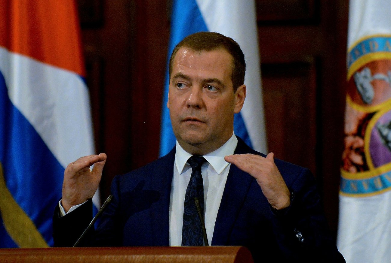 Dmitrij Miedwiediew o Joe Bidenie: stary, zgniły kikut.