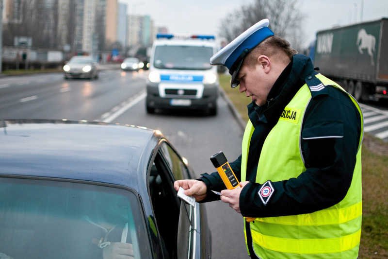 Policja zacznie wystawiać mandaty dyplomatom