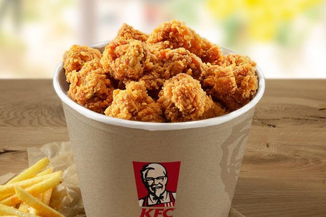 KFC wprowadza kurczakowe lakiery do paznokci.