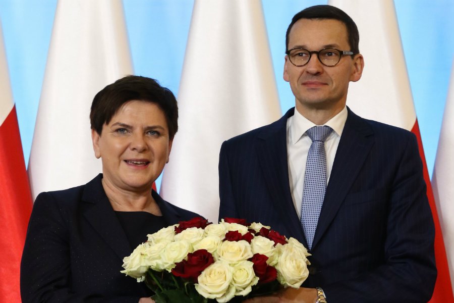 Kancelaria premiera chce ujawnić zbiorczą listę o tym, kto z ministrów zwrócił nagrody na rzecz Caritasu.