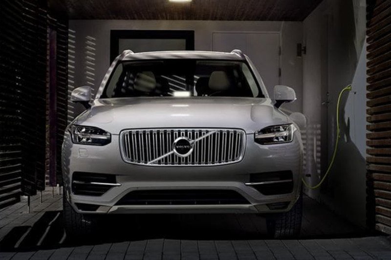 Volvo zapowiedziało, że od 2019 roku ich każdy nowy model będzie albo hybrydą, albo typowym elektrykiem.