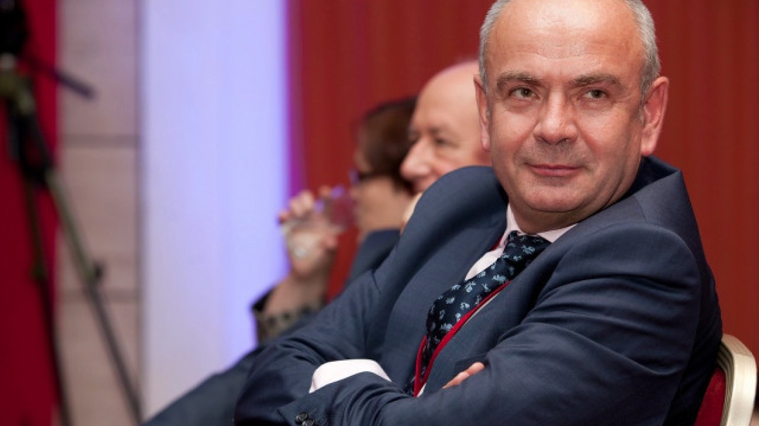 Jacek Michalak, wiceprezes grupy Atlas został szeregowym pracownikiem, aby dowiedzieć się prawdy o firmie