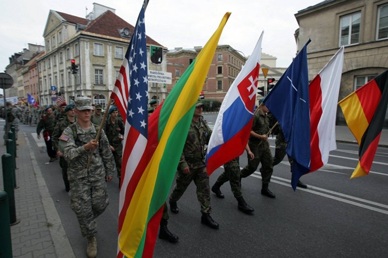 W "nowych" państwach NATO nie stacjonują żadne istotne jednostki wojskowe krajów sojuszniczych. Czy jesteśmy w Sojuszu krajem drugiej kategorii?