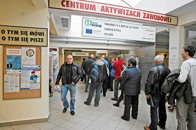 44 proc. Polaków jest nieaktywnych zawodowo