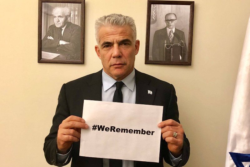 Ja'ir Lapid napisał: "Były polskie obozy śmierci i żadne prawo nigdy tego nie zmieni".