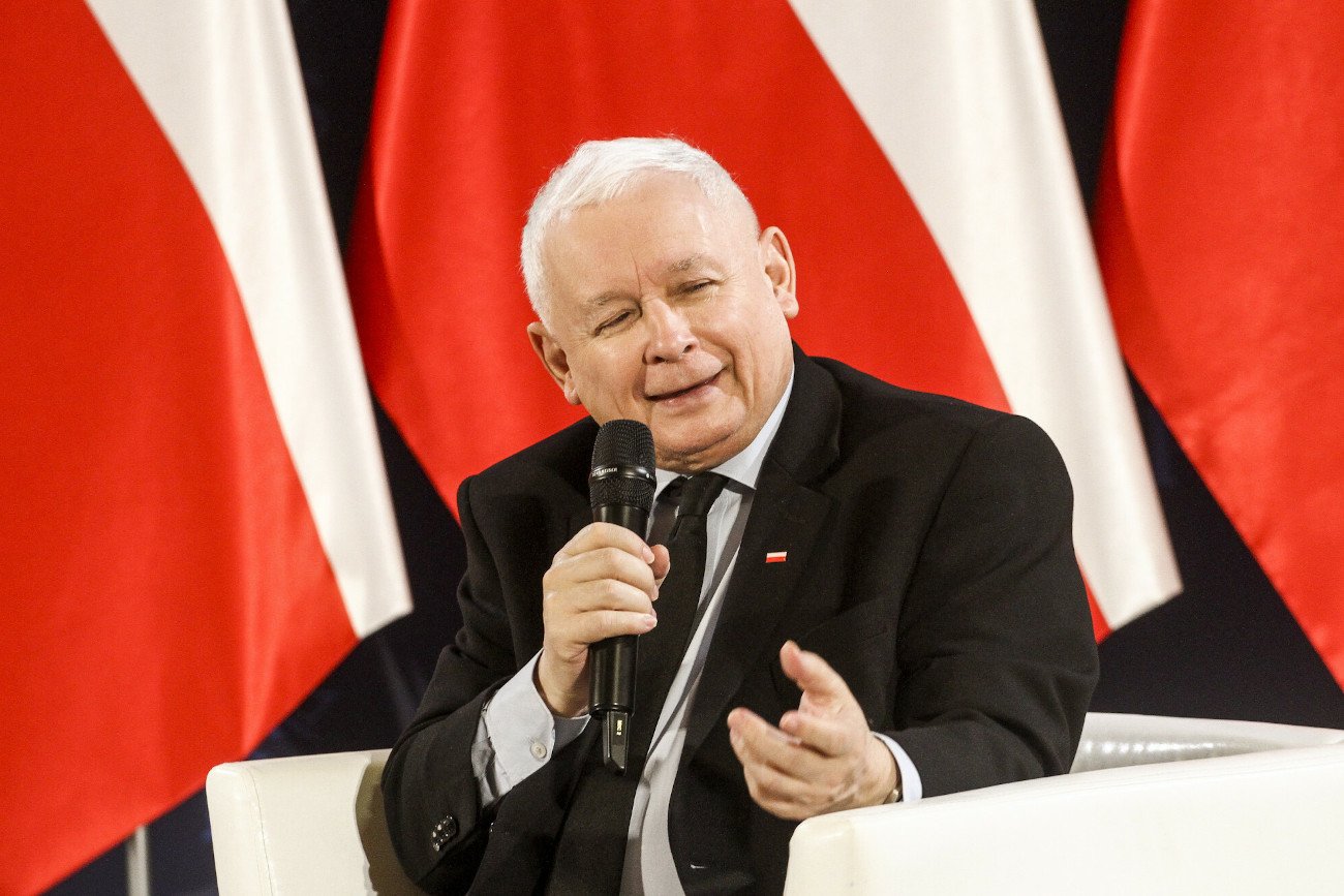 Prezes PiS Jarosław Kaczyński o kobietach: Jeżeli na przykład utrzyma się taki stan, że do 25. roku życia dziewczęta, młode kobiety, piją tyle samo co ich rówieśnicy, to dzieci nie będzie.