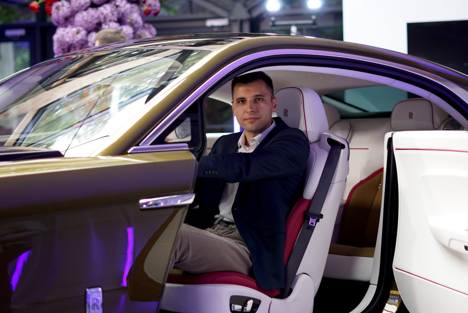 Spectre to pierwszy elektryczny Rolls-Royce. Widzieliśmy go na polskiej premierze w Warszawie.