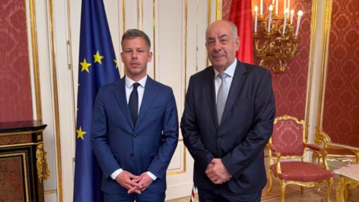 Magyar na spotkaniu z prezydentem przyuważył Orbána. Nagranie to hit