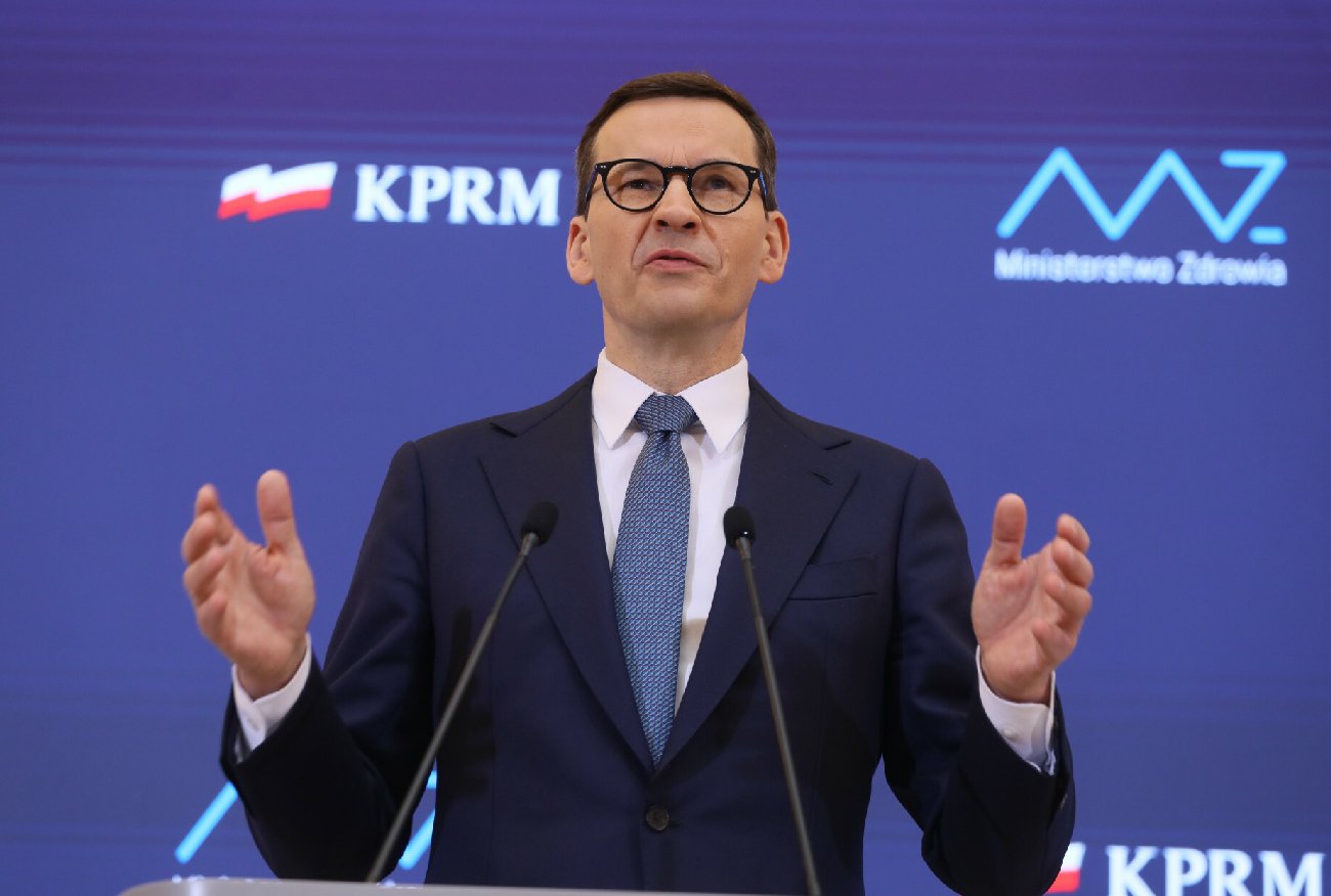 Konferencja Mateusza Morawieckiego. Rząd znosi większość obostrzeń