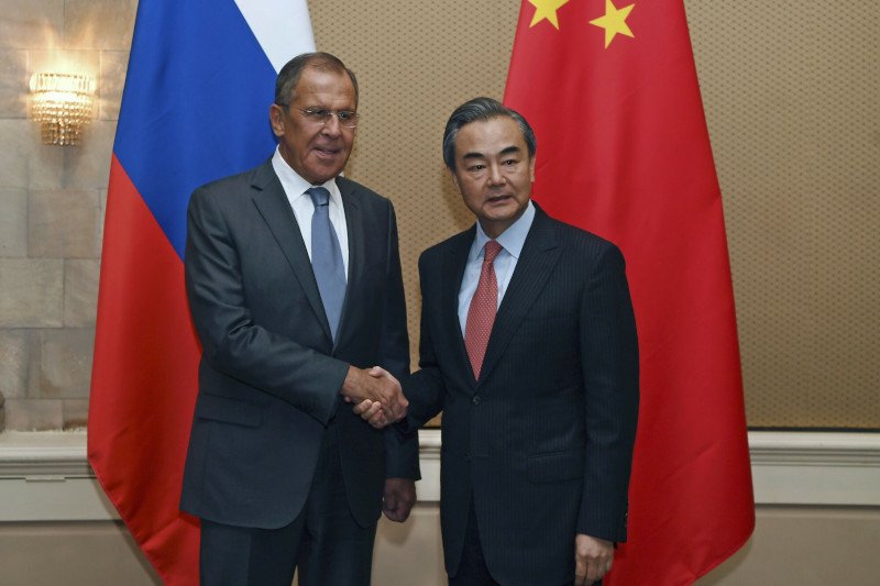 Rzecznik chińskiego MSZ: Putin gotowy do negocjacji z Ukrainą i USA