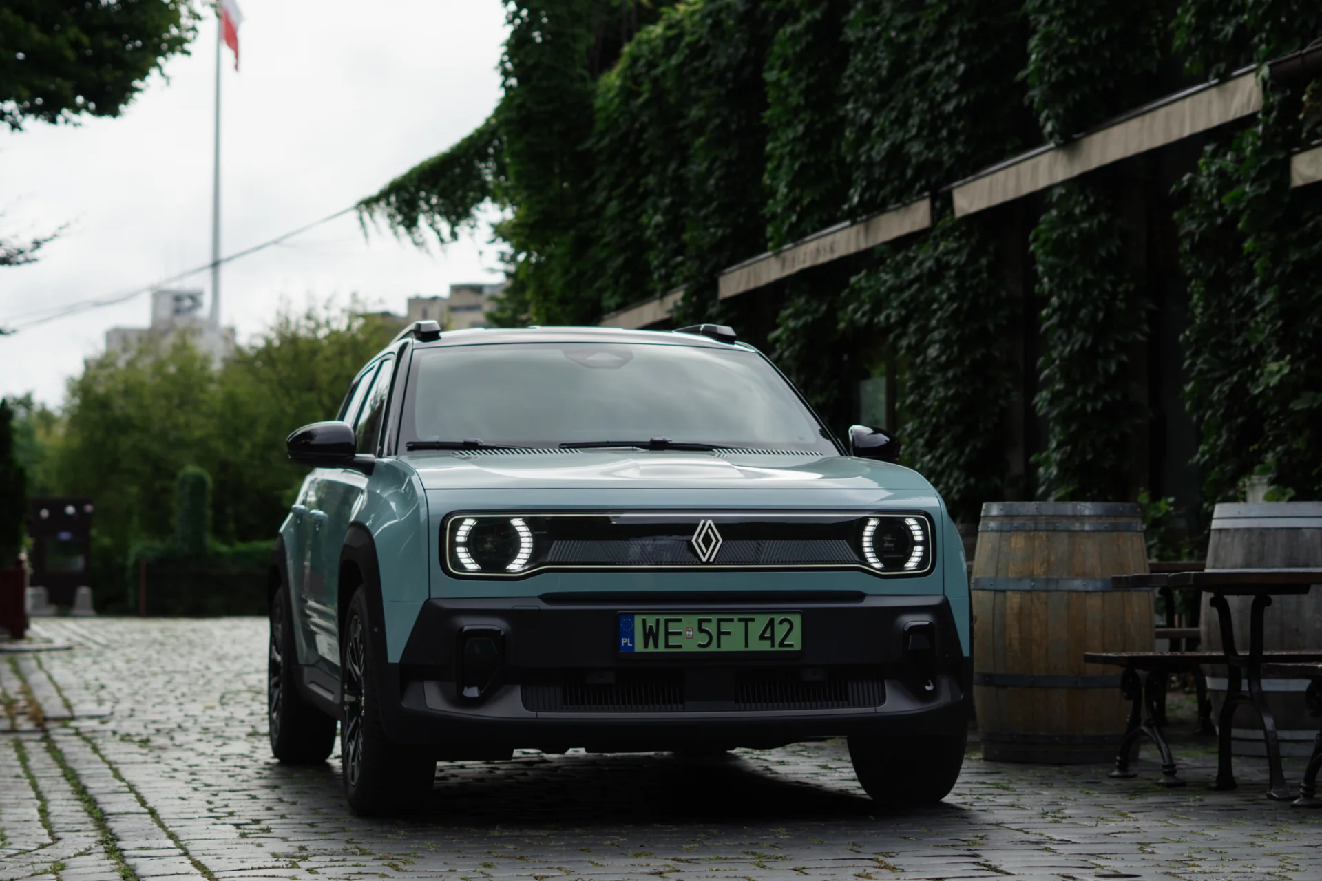 Renault 4 E-Tech electric