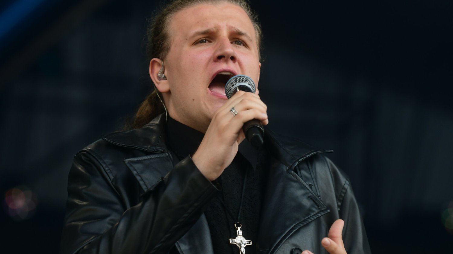 Występ Alana Cymbalisty wywołał skandal. Córka Andrzeja Kurylewicza, który stworzył kompozycję do utworu "Dobranoc", twierdzi, że organizatorzy nie poprosili jej o licencję do piosenki. Występ Alana Cymbalisty wywołał skandal. Córka Andrzeja Kurylewicza, który stworzył kompozycję do utworu "Dobranoc", twierdzi, że organizatorzy nie poprosili jej o licencję do piosenki.