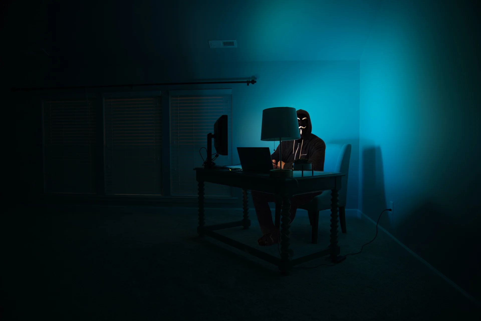 Hikikomori – co to jest? Objawy uzależnienia behawioralnego [Opis choroby]