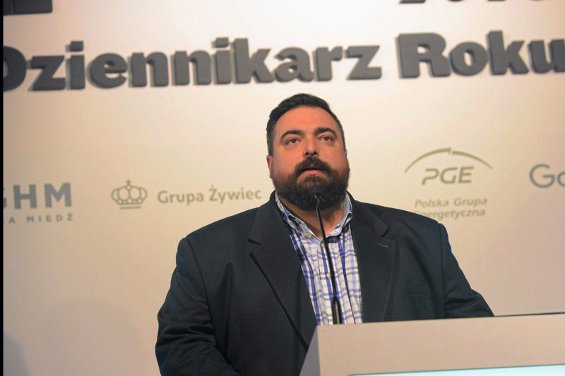 Tomasz Sekielski pyta, czy jeśli od tej pory ma być skromnie, to Jarosław Kaczyński zrezygnuje z milionowych wydatków, które osobiście generuje.