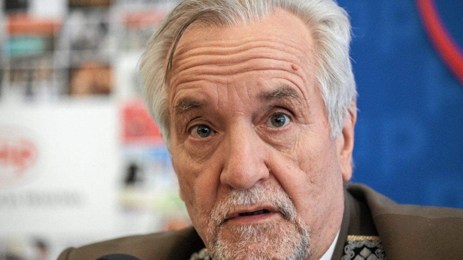 Dyrektorem generalnym Lasów Państwowych jest Konrad Tomaszewski, kuzyn Jarosława Kaczyńskiego, szefa PiS.