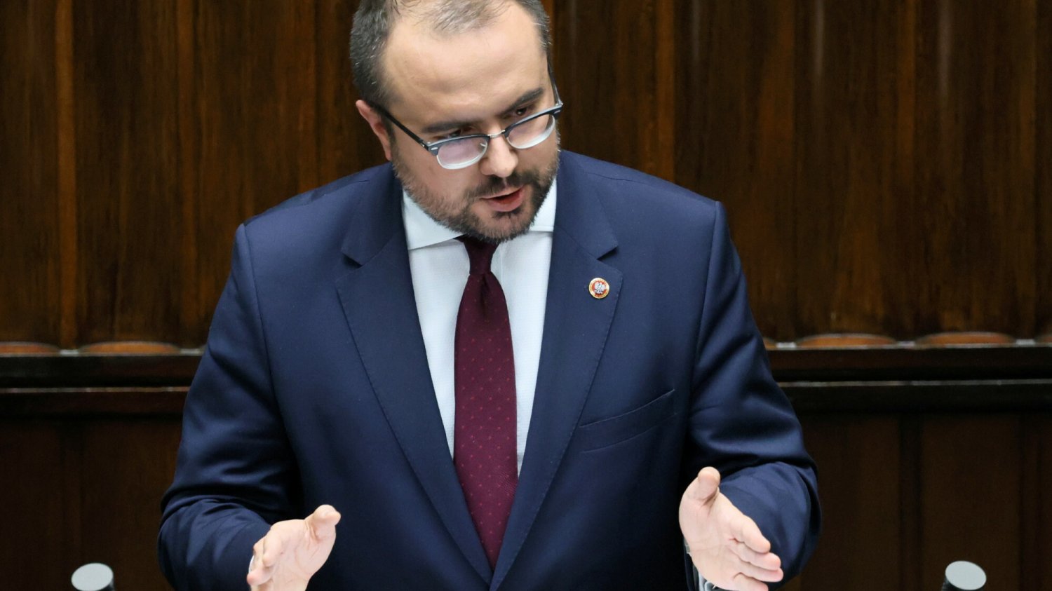 Paweł Jabłoński z PiS przekonywał, że przed komisją śledczą ds. afery wizowej powinni stanąć też dziennikarze.