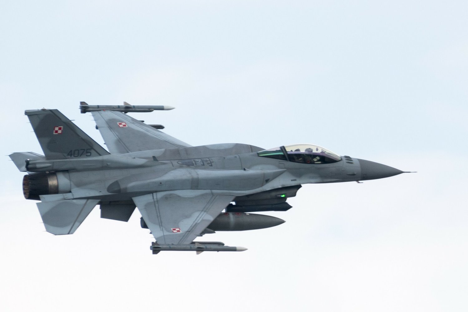 Huk zaniepokoił mieszkańców tej części Mazur.