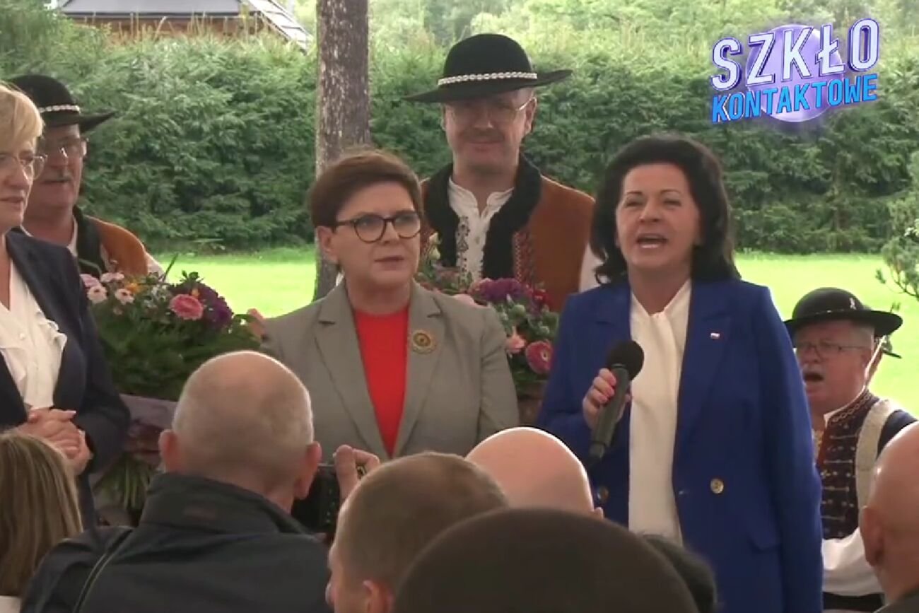 Beata Szydło i Anna Paluch śpiewały na spotkaniu z wyborcami w Poroninie