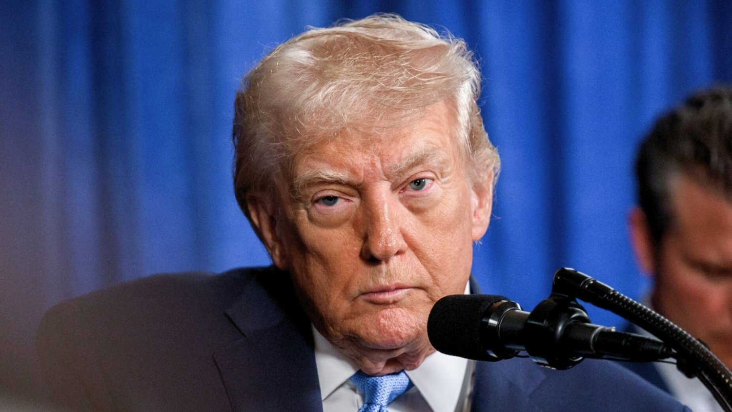 Upada mit o stanie zdrowia Trumpa. Słowa o "nadludzkim prezydencie" wskazują, iż jest źle