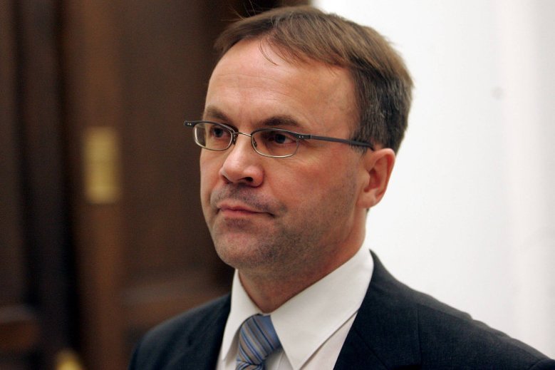 Wiceminister kultury protestuje przeciwko debacie o prawach ludzi LGBT w rocznicę śmierci papieża Jana Pawła II.