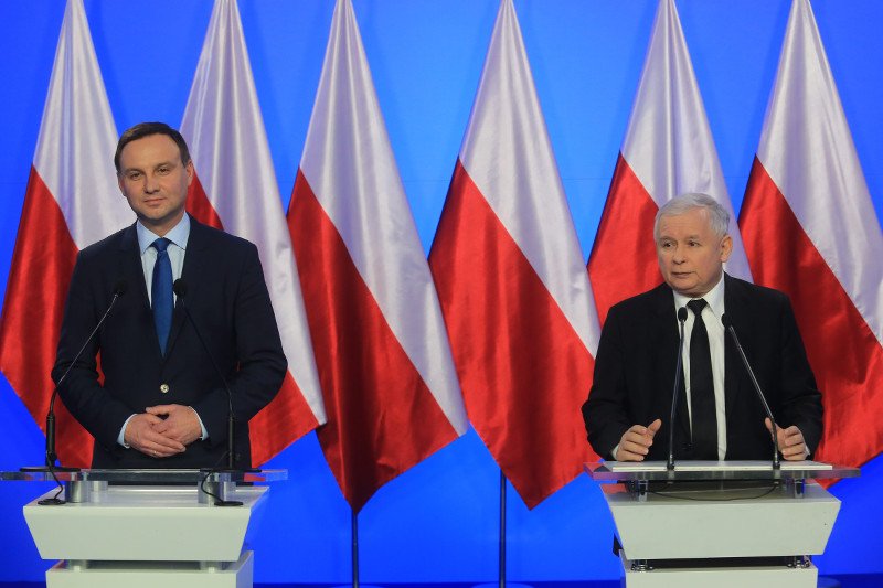 Andrzej Duda dał sygnał, że nie zrealizuje wyborczej obietnicy 500 zł dodatku na każde dziecko