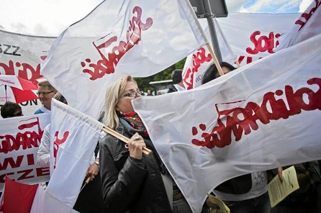 Związkowcy z "Solidarności" wspierają kolegę oszusta