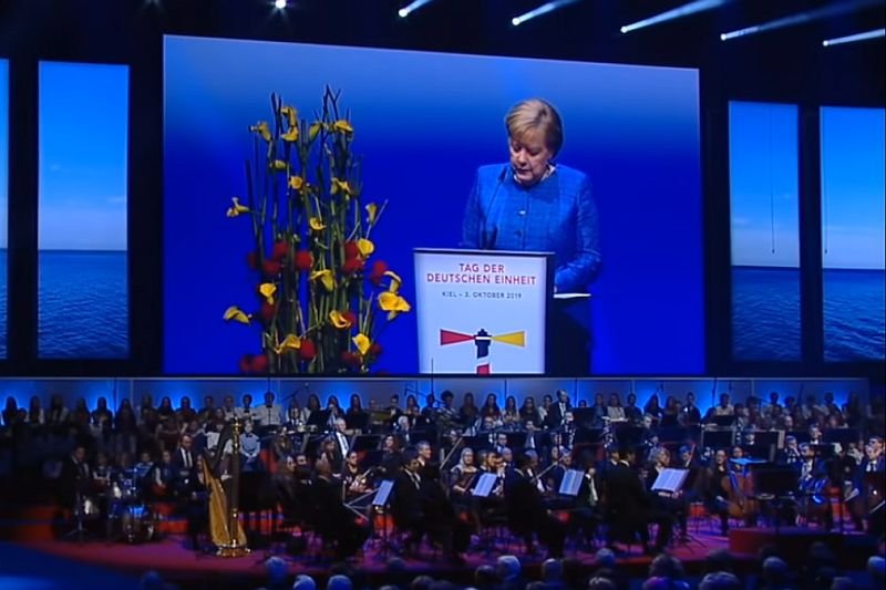 Angela Merkel wygłosiła w Kilonii mocne przemówienie w Dzień Jedności Niemiec.