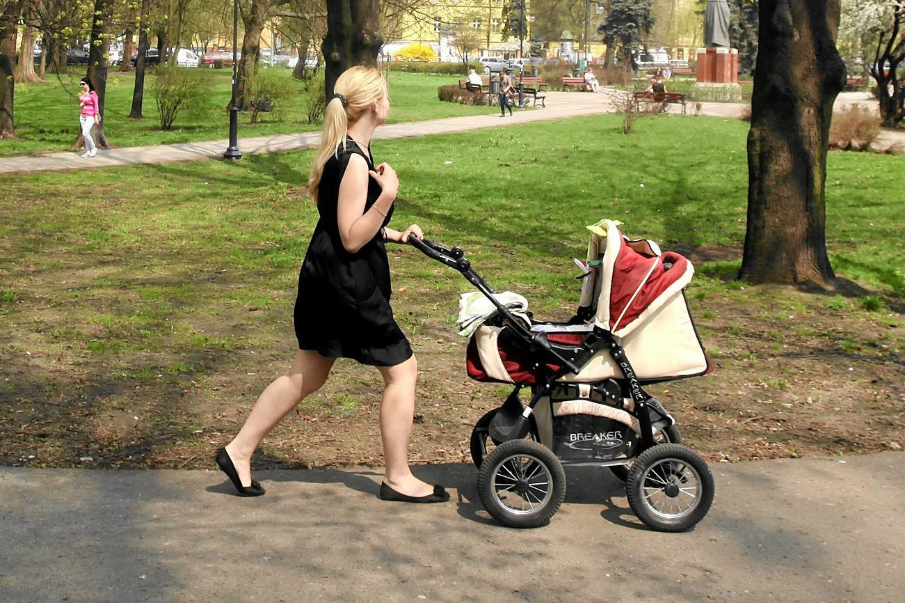 Projekt emerytur dla matek jest już gotowy. Był on jedną z obietnic partii Jarosława Kaczyńskiego.