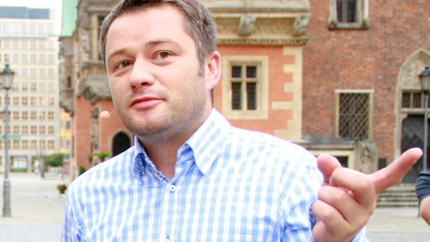 Jarosław Kuźniar w dalszym ciągu walczy z wulgarnymi internautami