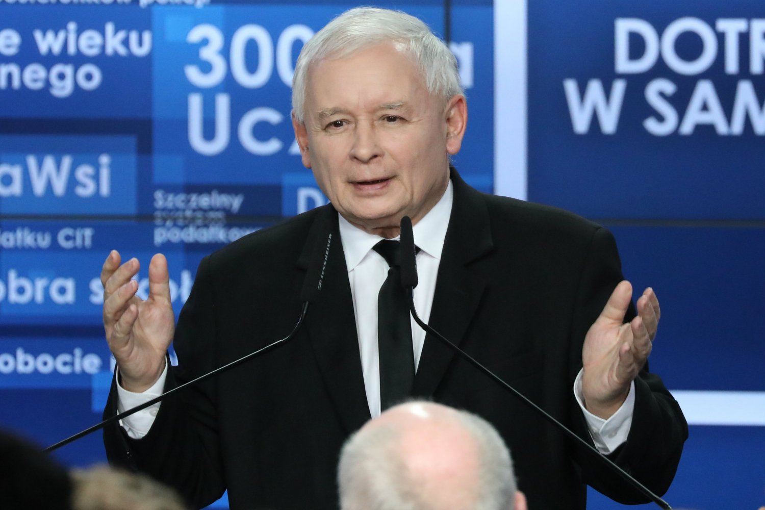 Wygląda na to, że partia Jarosława Kaczyńskiego zyska dużą przewagę w wyborach parlamentarnych.