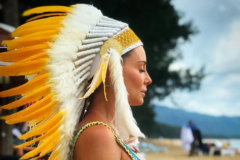 Małgorzata Rozenek-Majdan wita Nowy Rok jako Indianka.