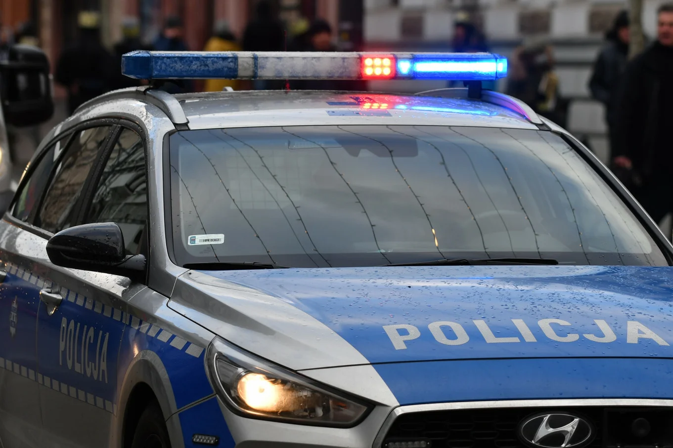 Mężczyzna wydzwaniał na policję, aby uczyć się angielskiego.