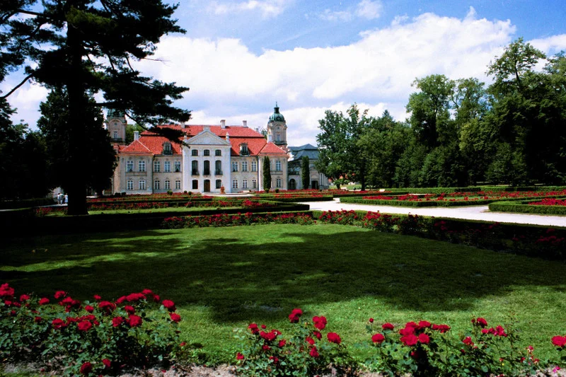 Pałac Zamoyskich w 1994 roku.