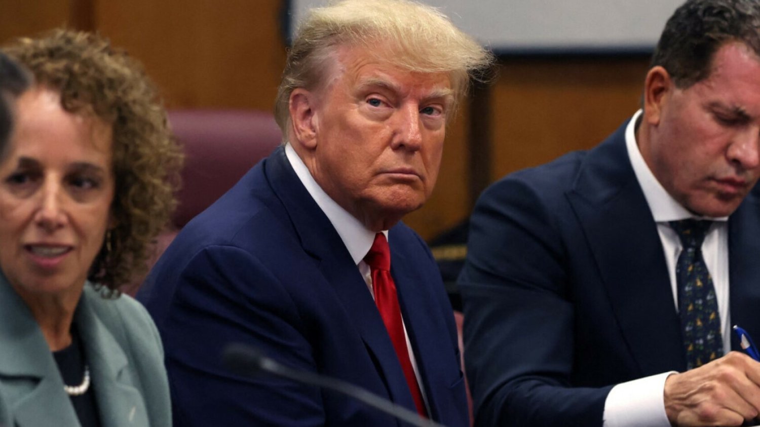 Donald Trump został formalnie aresztowany.