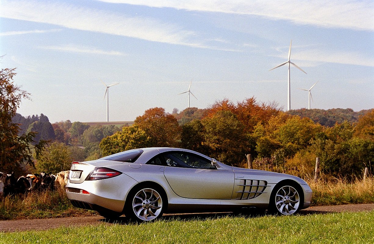 Mercedes SLR McLaren. 626 KM. Potrafił być całkiem ekonomiczny.