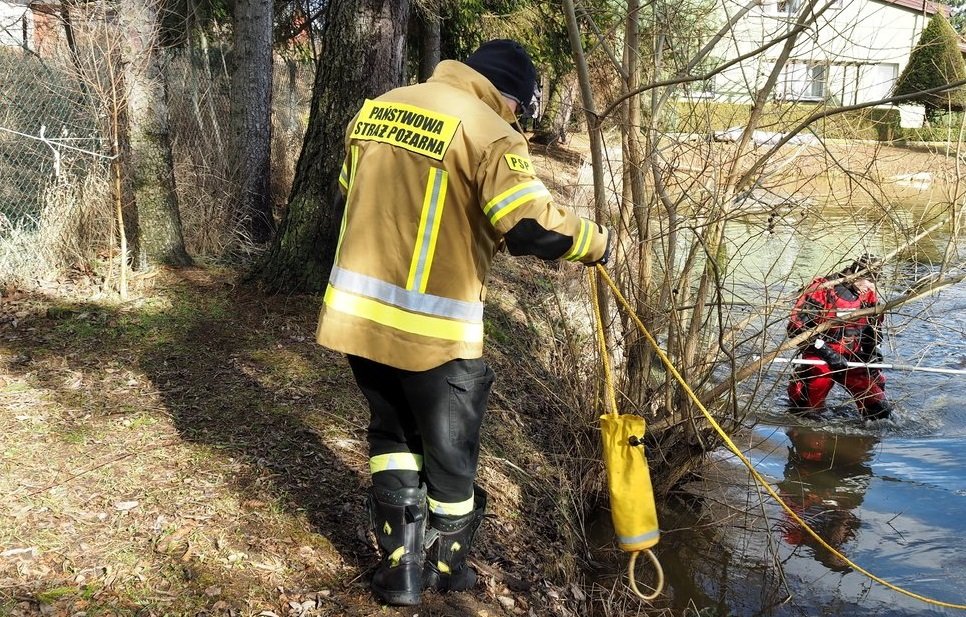 Nowe grupy przyłączyły się do poszukiwań 45-latki i 15-latki.