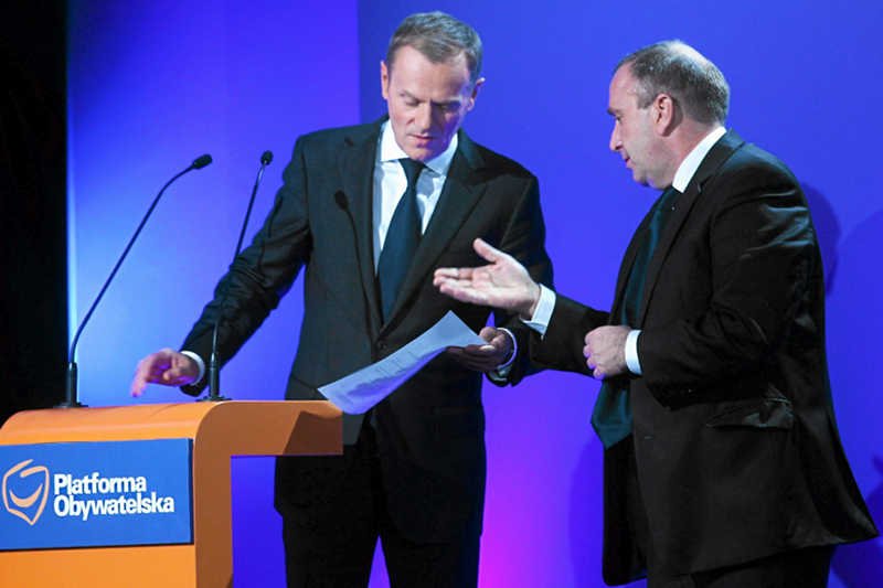 Grzegorz Schetyna źródłem przecieków na Nowaka, Muchę i Bieleckiego? Tak uważa otoczenie Donalda Tuska.