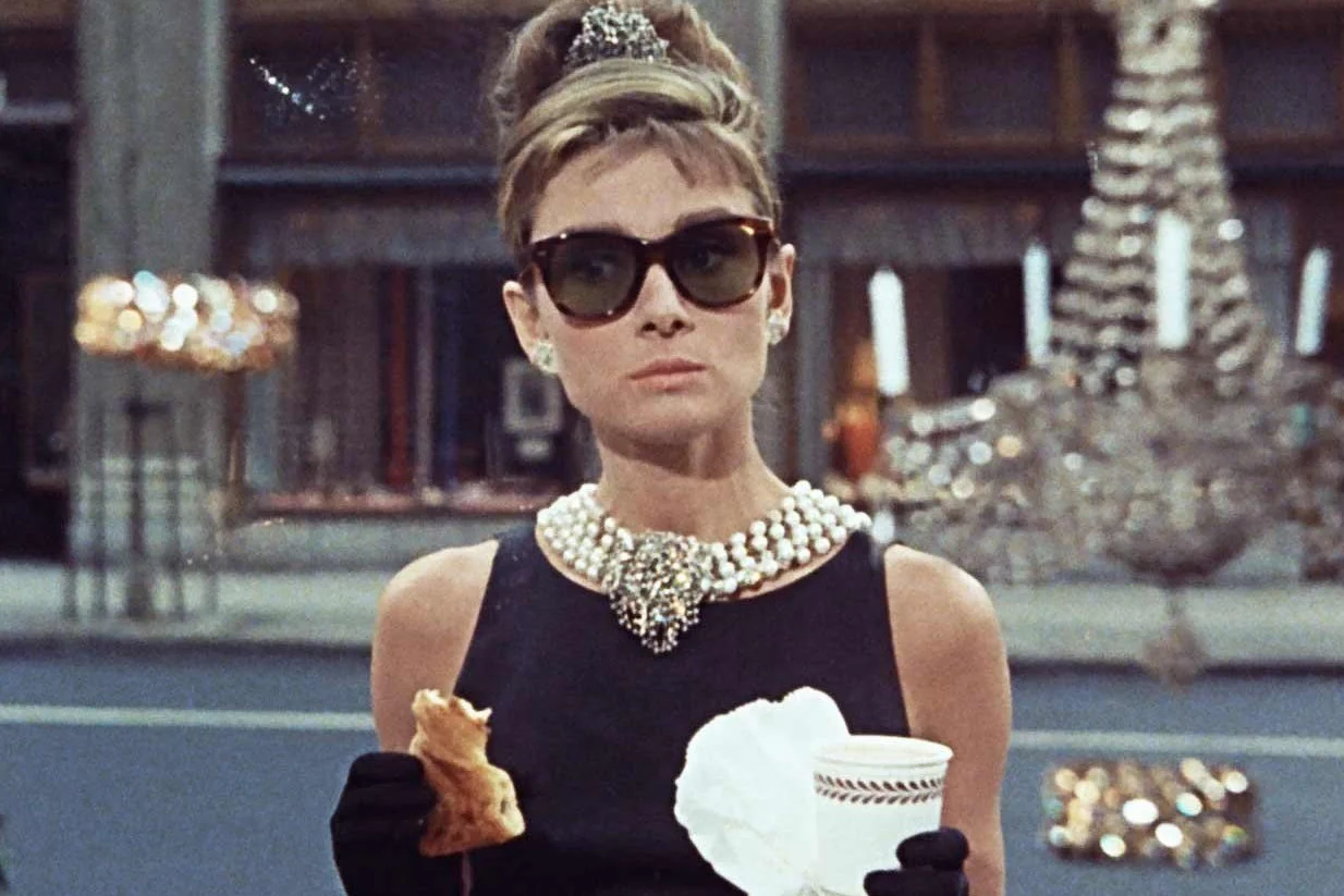 filmy lepsze od ksiażek: Śniadanie u Tiffany'ego Audrey Hepburn Śniadanie u Tiffany'ego