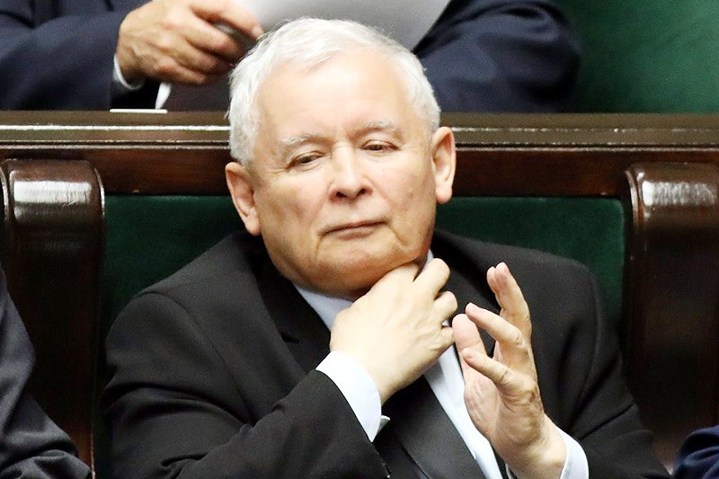 W Niemczech alarmują, iż Polska Jarosława Kaczyńskiego staje się państwem autorytarnym, które wkrótce może mieć zły wpływ także na życie za Odrą.