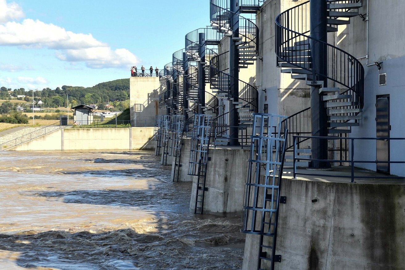 PiS chce "przywłaszczyć" sobie Racibórz Dolny? Tak wygląda jego historia.